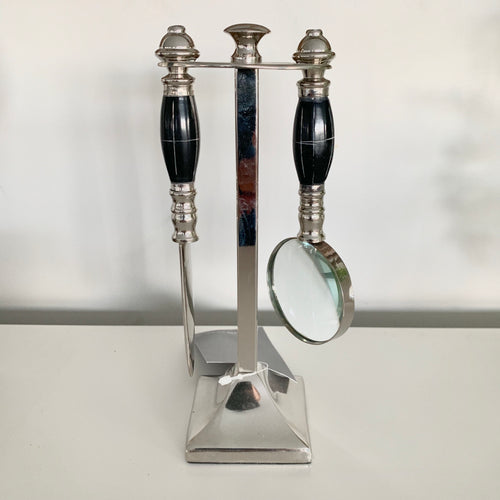 Desk set